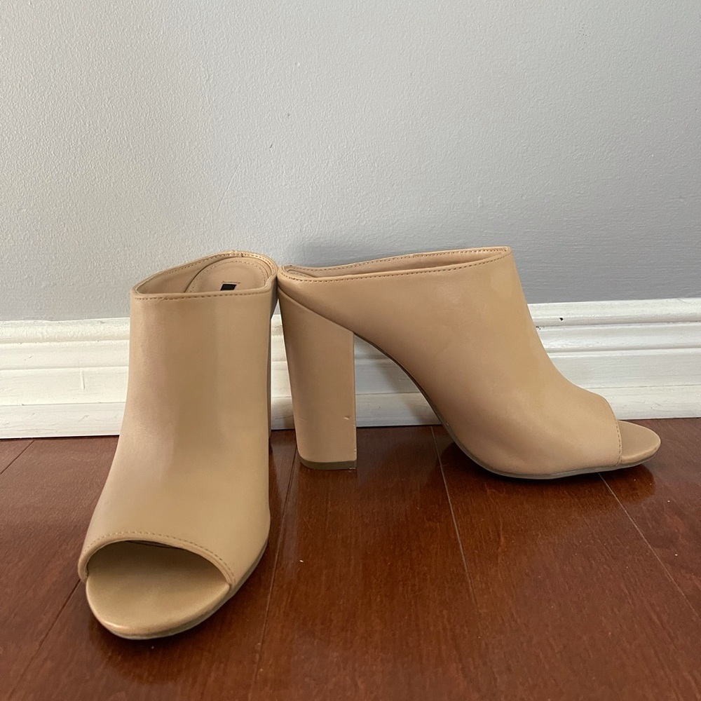 FOREVER 21 mules